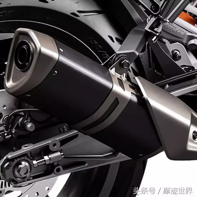 34980,最強進口250摩托車KTM 250DUKE入市,網友:馬力驚人!