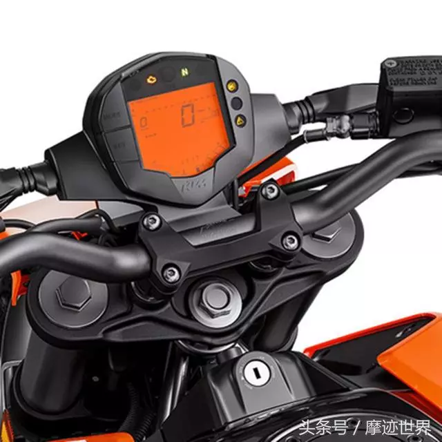 34980,最強進口250摩托車KTM 250DUKE入市,網友:馬力驚人!