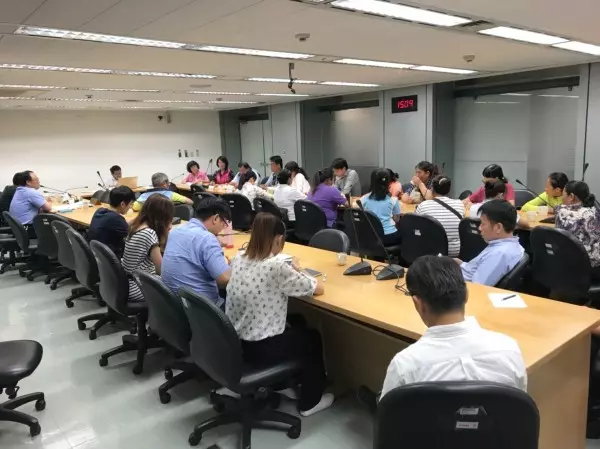 女員工燙傷休病假遭扣薪1萬2 正忠排骨勞資爭議調解落幕