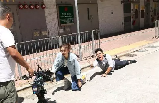 休息一年重新上位,TVB花旦拍最新港劇,34°高溫拍奔跑戲!