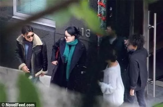 王菲懷孕了,可謝霆鋒卻哭了!只因這件事情不能忍!