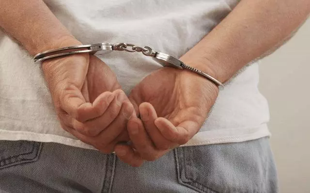 男孩點一份菜沒吃完,老闆娘要罰1000塊,報警後才得知真相