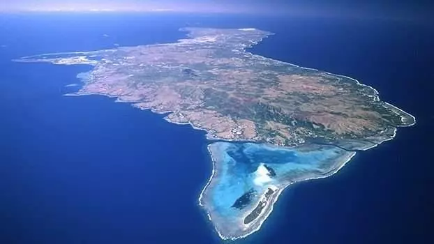 美軍基地這下危險了!軍艦快速逃離,只因敵人惹不起