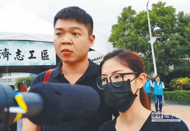 淚流不盡!導遊孝女靈堂前訂終身完成父遺願