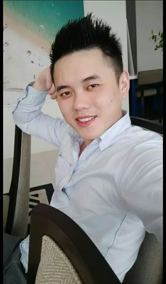 【霸氣岳父毒打女婿！】[影片] 毒販渣男教唆老婆去偷錢，因為老婆不肯，而把她打到進「ICU 急救室」！岳父：「你打我女兒
