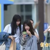 同志企鵝孵蛋成功 網友:愛的大勝利