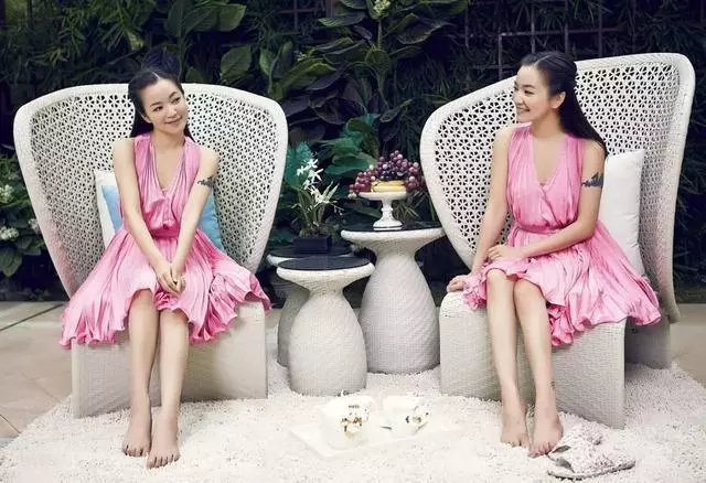 40歲阿雅全家近照,活佛老公送千萬豪宅,3歲女兒深得張傑喜愛!