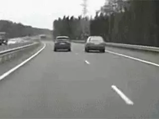 高速開車,最招恨的十大動作,看你中了幾條!