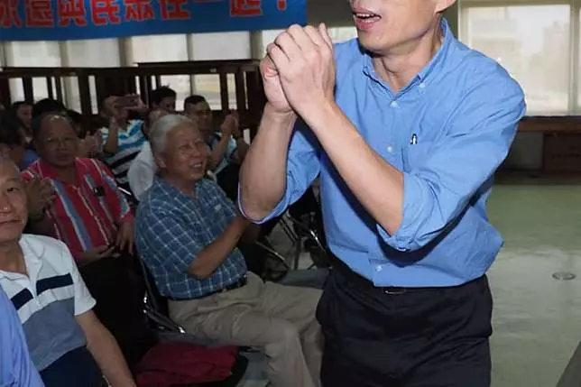 「又老又窮」沒什麼可恥的,可恥的是心中沒有人民!