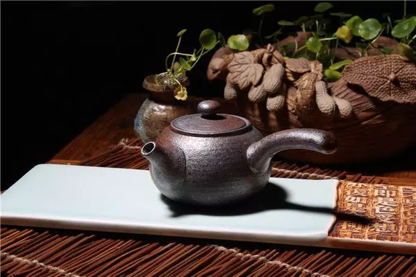 心理學:四個茶壺你最不喜歡的是哪個?測你過不去的磨難是什麼