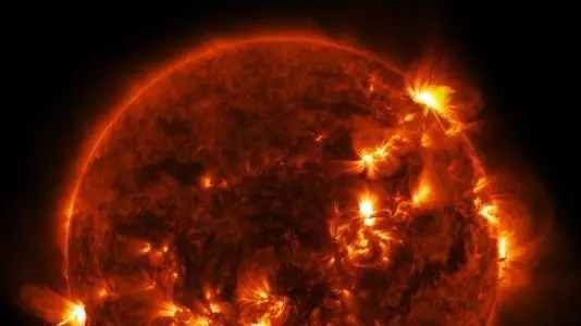 太陽的熱量是怎麼突破寒冷的宇宙空間傳到地球的