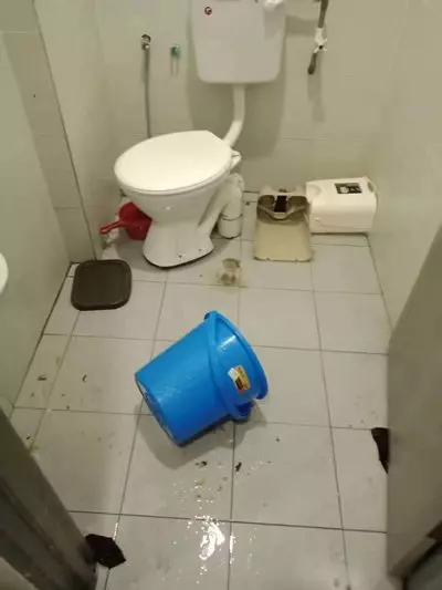 大便太久也被打!男子遭2惡霸痛毆
