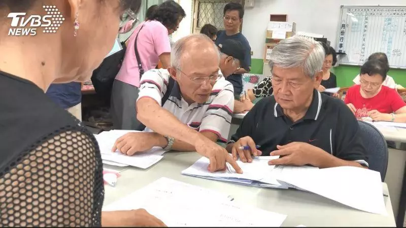 軍公教反撲!蔡盼穩台中、彰化選情 最新民調打臉