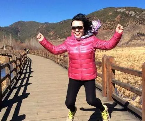 婆婆分家產時,孝順大兒媳分到破房子,不孝弟媳分到大房子!