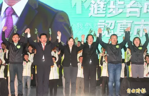 林佳龍造勢晚會3萬人爆棚 綠營:支持者放心不少