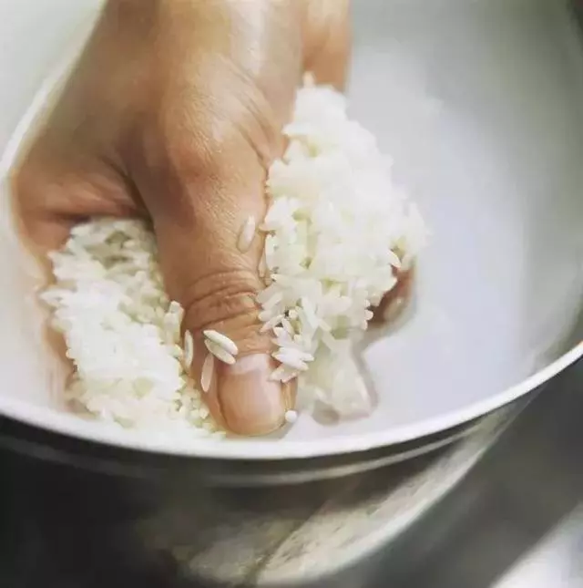 煮米飯時加點這個,比藥還管用!氣色好了,腰都變細了