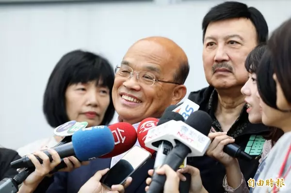 轟侯友宜六都唯一不辯論 蘇貞昌:新北市民就這樣被比下去嗎?