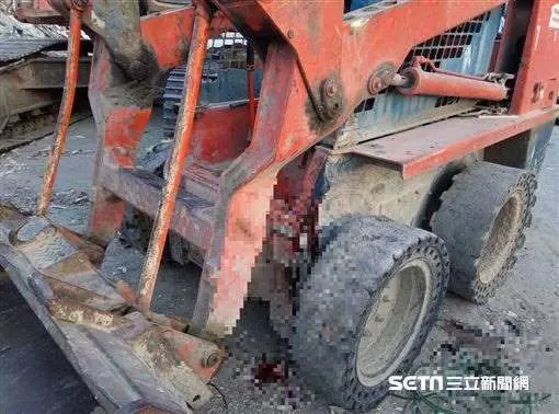 新北市趙男當場被小山貓夾斷頭，身首分離慘亡