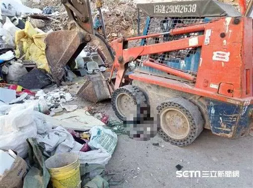 新北市趙男當場被小山貓夾斷頭，身首分離慘亡