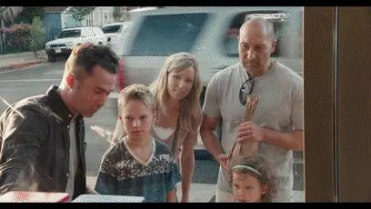 魔術是視覺騙術這我們都懂,可是能用魔術進入人心我可是頭一回見