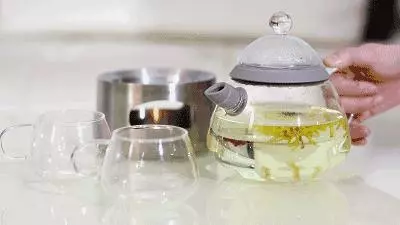 養生茶也有「飲用禁忌」,有這些症狀的人先別喝了