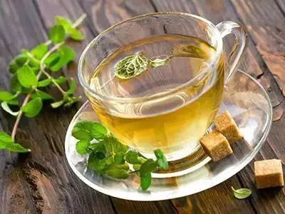 養生茶也有「飲用禁忌」,有這些症狀的人先別喝了