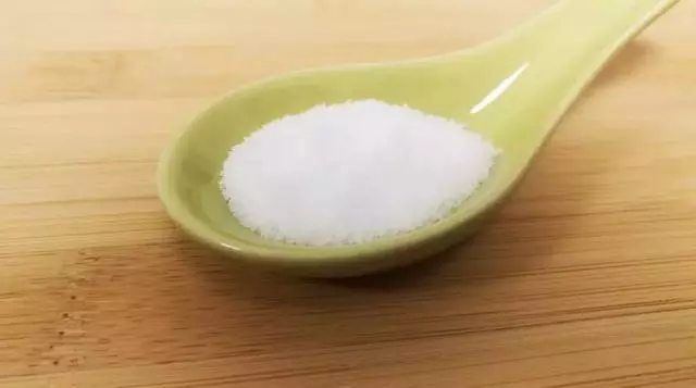 養生專家:少吃這「三白」,多吃這「三黑」,自然養出好身體