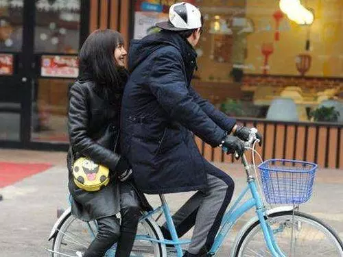 婚後婆婆逼我生孩子,老公袒護我說等兩年,結果這一等,我傻眼了