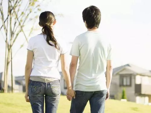 婚後婆婆逼我生孩子,老公袒護我說等兩年,結果這一等,我傻眼了