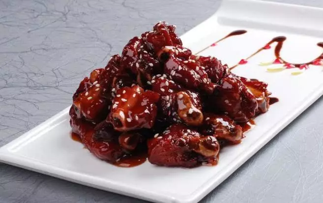 做糖醋排骨時,糖和醋怎麼放有訣竅!比例不對,這菜就沒法吃了