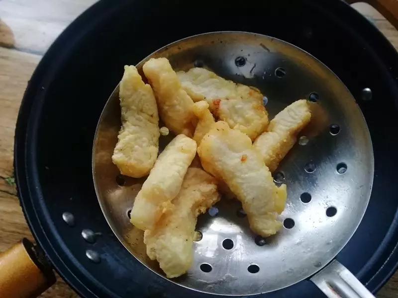 這個魚肉的做法,特別適合老人和小孩吃,沒有魚刺,營養豐富