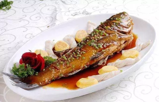 力薦6道紅燒魚做法,這麼做太香了,簡單易學