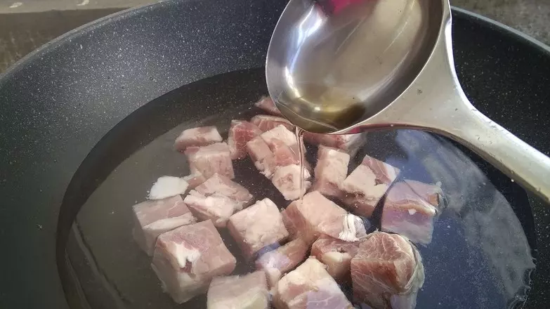 天冷了,燉一鍋熱乎乎的番茄燉牛腩!