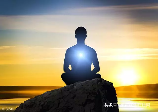 打坐對人體有什麼好處?愛打坐的人,身體早已發生3個變化
