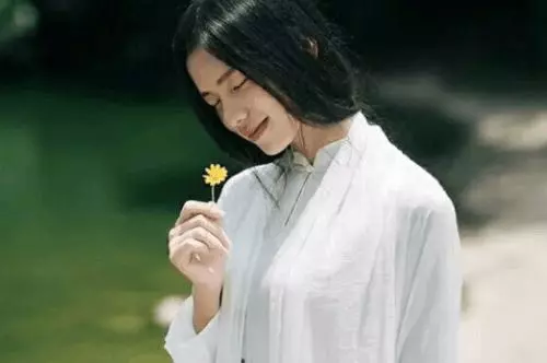 結婚兩年未孕老公和我離婚,走出民政局我跟前夫說句話,他愣住了