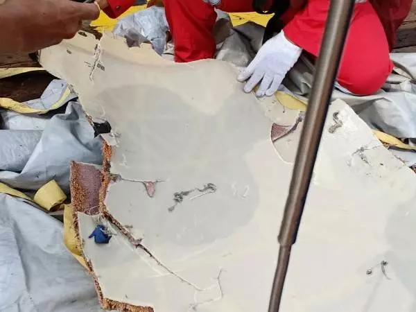 印尼獅航載188人客機墜海 印尼財政部:有20名官員搭乘此航班