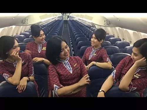 珍惜眼前...◤印尼空難◢這裡好黑暗 空姐的最後po文,...看了憂傷淚流...