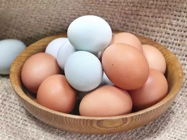 【趕快告訴媽媽！】原來「這10種食物」不能放進微波爐！小心吃了中毒！