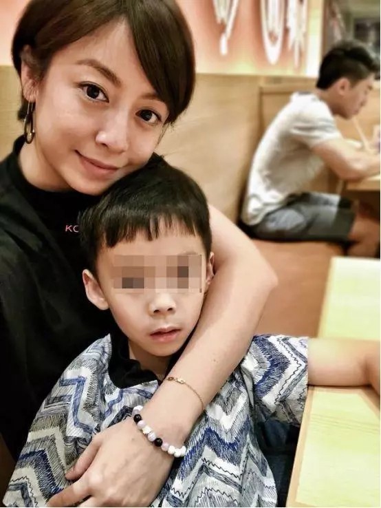 《麻辣鮮師》範筱梵被曝婚變!老公出軌上百女子,還流出「3人共浴」影片,范筱梵連發數文痛罵渣男,令人心疼!