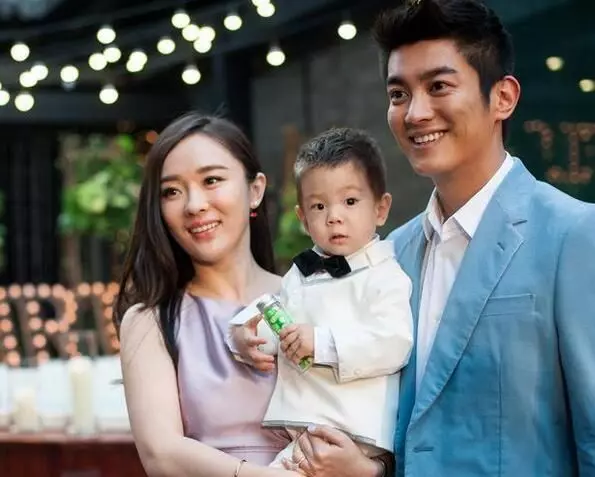 她21歲走紅,32歲未婚先孕,40歲靠兒子一炮而紅,如今成人生贏家!