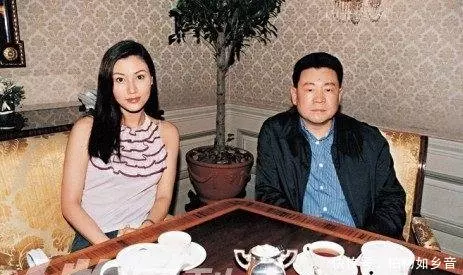 他66歲換腎成功,獎勵妻子500億,如今妻子生三胎,又送24套豪宅!