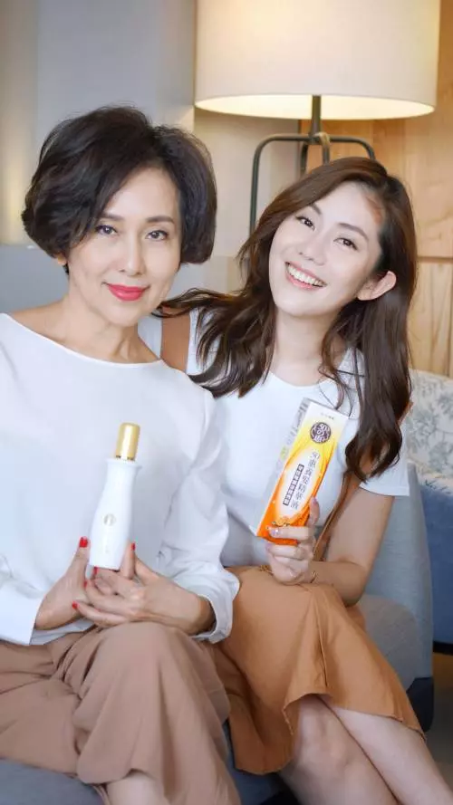媽媽遭爸爸家暴哭不停,王宇婕卻「裝睡當沒聽到」 !