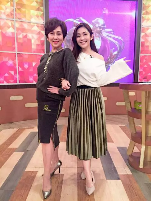 媽媽遭爸爸家暴哭不停,王宇婕卻「裝睡當沒聽到」 !