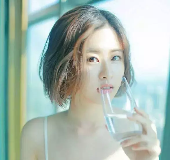 一半開水一半冷水兌成溫水喝,對身體有害