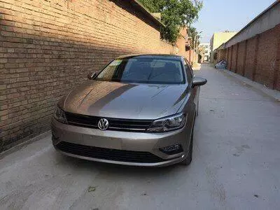 哥哥生意失敗回家借錢沒人給,殘疾妹妹給他十萬,五年後驚喜來了