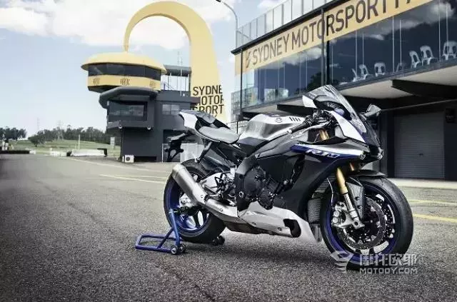 山葉R1的三款車型中,哪個版本更強更兇悍?