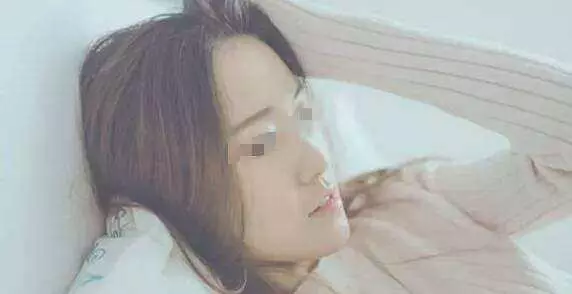 兒子一哭婆婆就進我房去抱,她出來後口袋很鼓,我起疑撕開後傻了