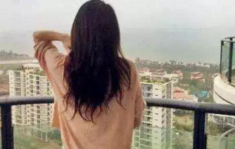 兒子一哭婆婆就進我房去抱,她出來後口袋很鼓,我起疑撕開後傻了