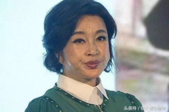 玻尿酸注射過量的女星們,李小璐臉上坑坑窪窪,王心凌直接認不出!