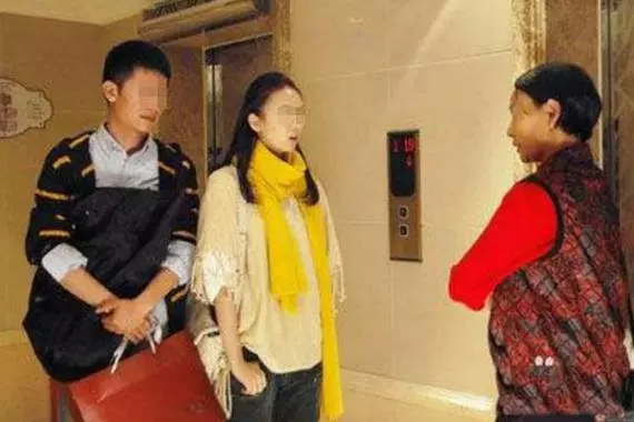 今年打算陪婆婆過年,我爸突然生病趕回娘家,婆婆舉動讓我感動